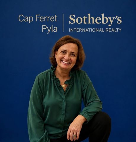 Anne Valérie Colas 